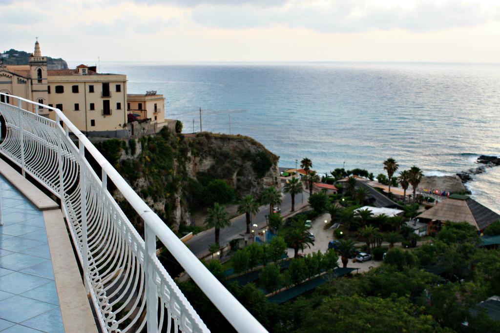 Bella Tropea Suite Chambre photo
